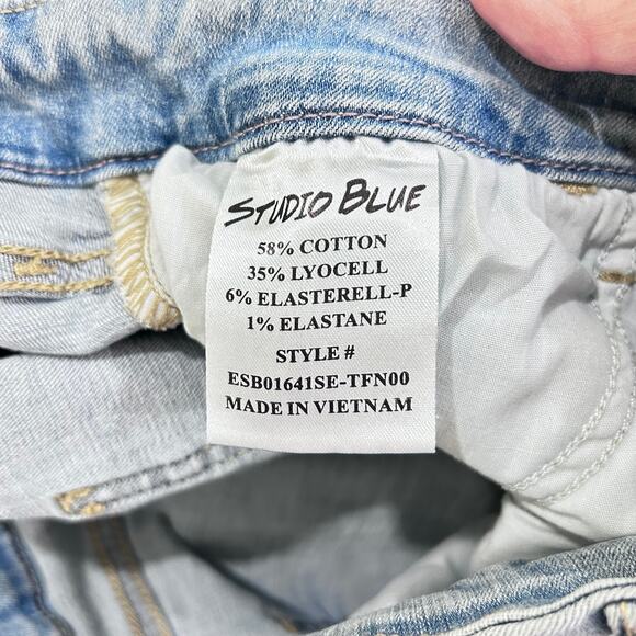 Studio Blue Jeans Women's 27 Blue Light Wash Stretch Ankle Jeans - Picture 7 of 7